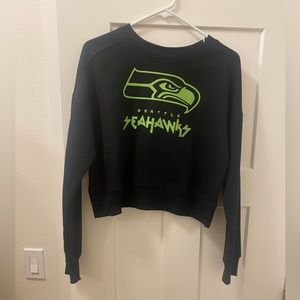 WEAR by Erin Andrews Seahawks cropped sweatshirt. NWT.